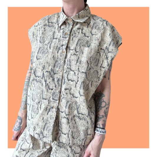 Sleeveless Shirt - Snake