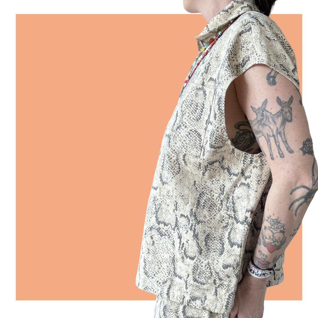 Sleeveless Shirt - Snake